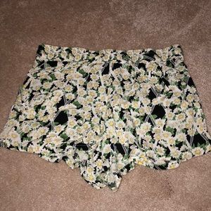 French connected flower shorts